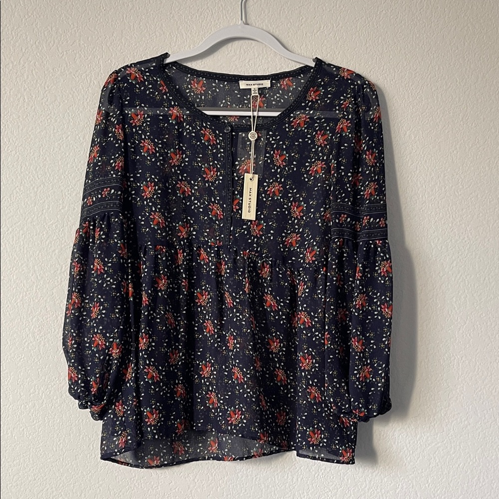 Max Studio Floral Navy Blouse Size Small NWT